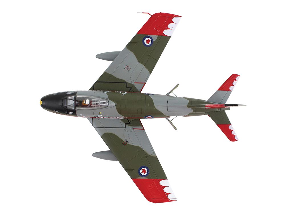 Canadair Sabre Mk.6 Fighter Aircraft "Sky Lancers" (1956) Royal Canadian Air Force "Air Power Series" 1/72 Diecast Model by Hobby Master view 4