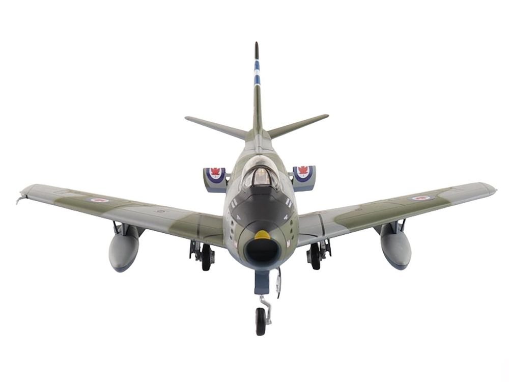 Canadair Sabre Mk.6 Fighter Aircraft "23622 430 Squadron" (1950s) Royal Canadian Air Force "Air Power Series" 1/72 Diecast Model by Hobby Master view 5