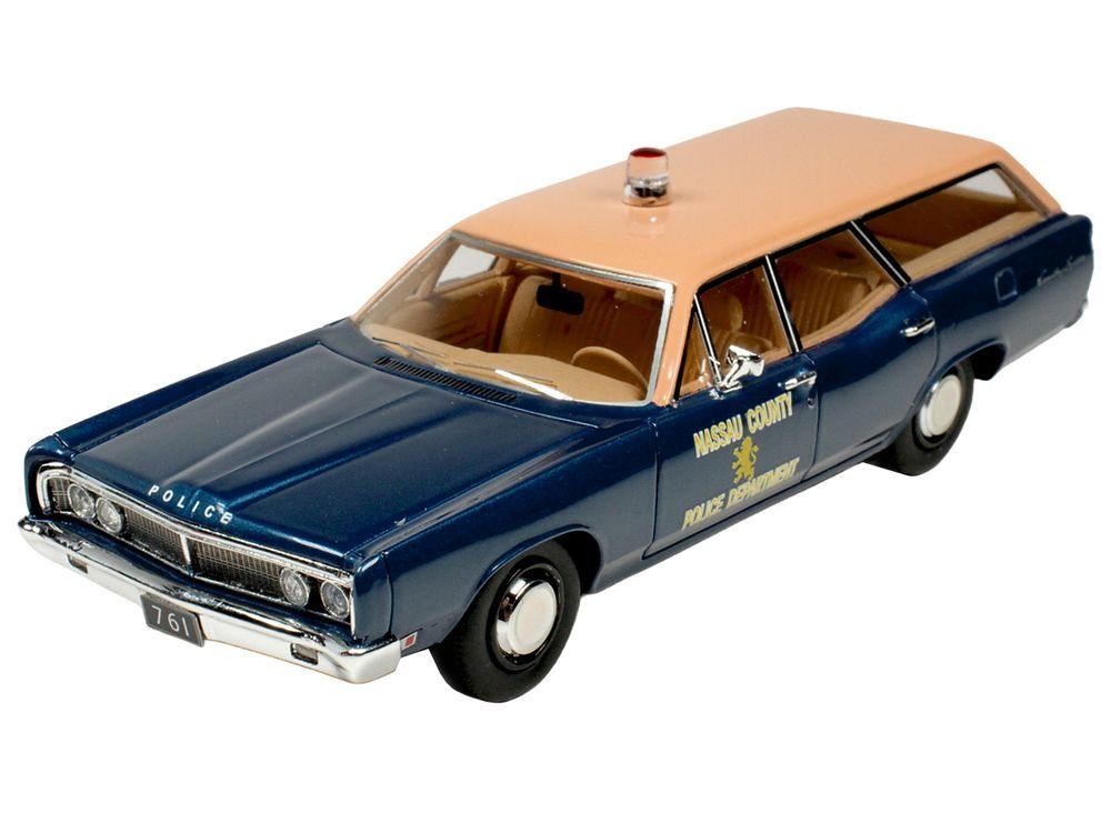 1970 Ford Country Squire Wagon Police Car "Nassau County Police Department" Blue and Tan Limited Edition to 200 pieces Worldwide 1/43 Model Car by Goldvarg Collection view 3