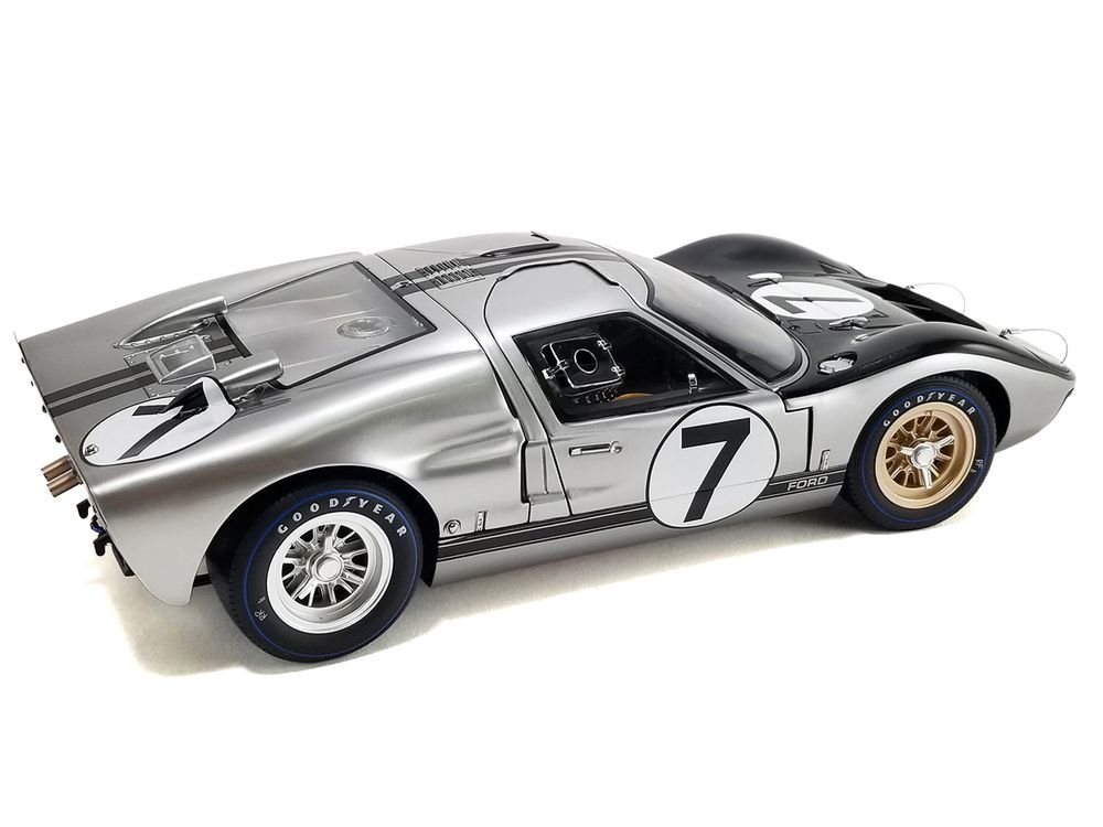 Ford GT40 MKII-B #7 Graham Hill - Brian Muir "Alan Mann Racing" "24 Hours of Le Mans" (1966) "Masterpiece Collection" 1/12 Diecast Model Car by ACME view 5