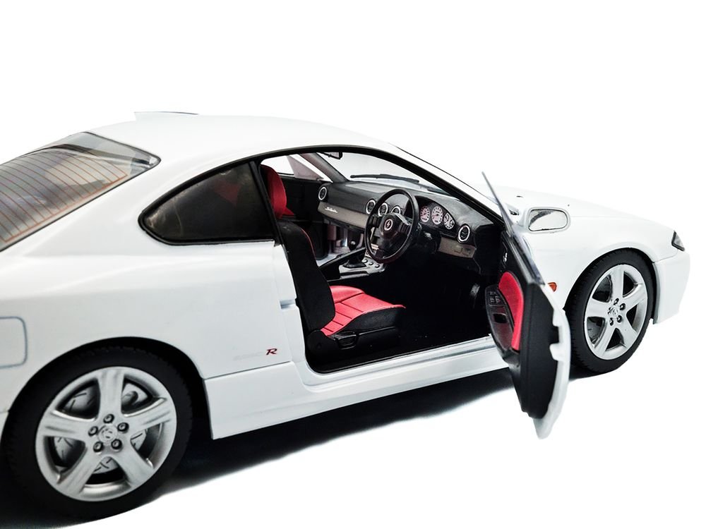 1999 Nissan Silvia (S15) Spec-R Aero RHD (Right Hand Drive) Aspen White 1/18 Diecast Model Car by Solido view 3