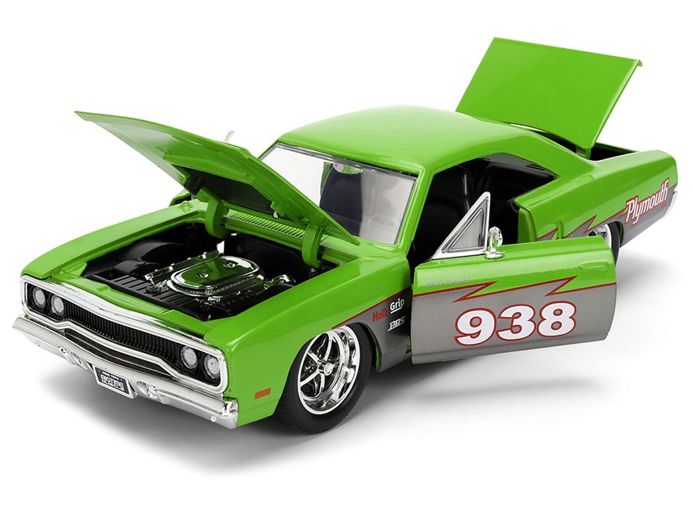 1970 Plymouth Road Runner #938 Green and Gray Metallic "Bigtime Muscle" Series 1/24 Diecast Model Car by Jada view 2
