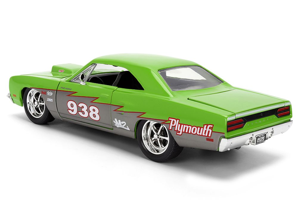 1970 Plymouth Road Runner #938 Green and Gray Metallic "Bigtime Muscle" Series 1/24 Diecast Model Car by Jada view 5