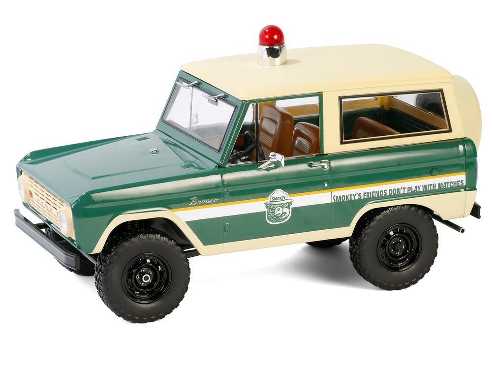 1967 Ford Bronco "Smokey Bear Forest Ranger" Green and Cream with White Stripes "Artisan Collection" 1/18 Diecast Model Car by Greenlight view 2