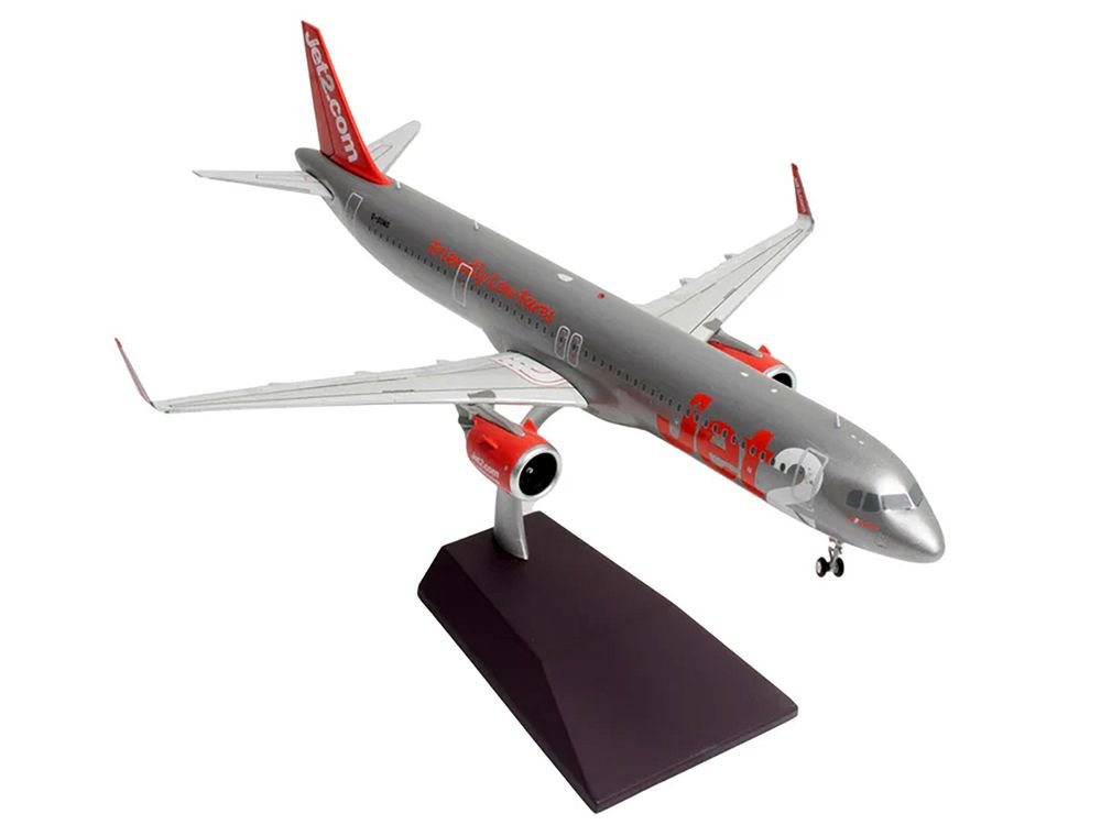 Airbus A321neo Commercial Aircraft "Jet2" (G-SUNO) Silver with Red Tail "Gemini 200" Series 1/200 Diecast Model Airplane by GeminiJets view 4