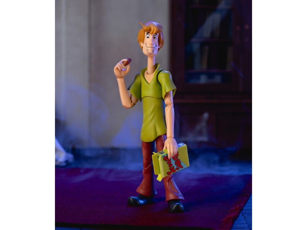 Shaggy Rogers 6.5" Moveable Figure with Accessories and Alternate Head and Hands "Scooby-Doo!" Franchise Model by Jada view 4