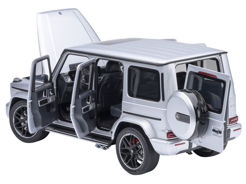 2019 Mercedes-Benz AMG G63 Iridium Silver Metallic 1/18 Model Car by Autoart view 2