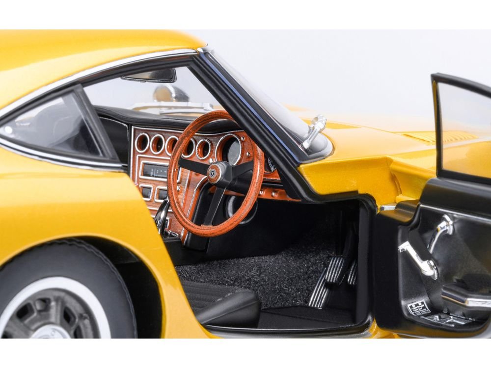 1967 Toyota 2000GT RHD (Right Hand Drive) Gold Metallic 1/18 Model Car by Autoart view 4