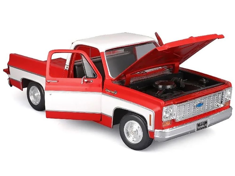 1974 Chevrolet C10 Cheyenne Super Pickup Truck Red and White "Special Edition" Series 1/18 Diecast Model Car by Maisto view 2
