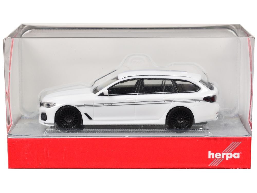 BMW Alpina B5 Touring White 1/87 (HO) Plastic Model Car by Herpa view 3