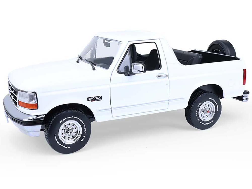 1993 Ford Bronco XLT Oxford White "Artisan Collection" 1/18 Diecast Model Car by Greenlight view 5