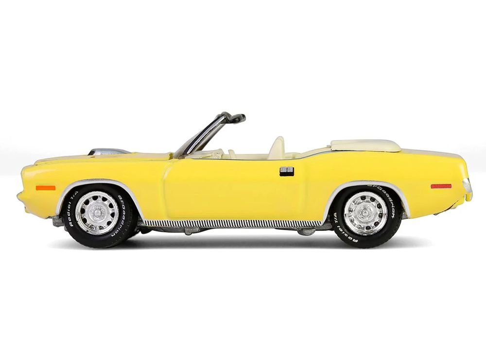 1970 Plymouth 'Cuda Convertible Yellow "Barrett-Jackson" Series 15 1/64 Diecast Model Car by Greenlight view 3