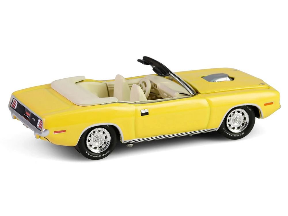 1970 Plymouth 'Cuda Convertible Yellow "Barrett-Jackson" Series 15 1/64 Diecast Model Car by Greenlight view 4
