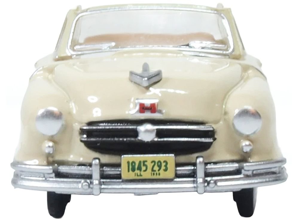 1950 Nash Rambler Custom Landau Convertible (Open) Champagne Ivory 1/87 (HO) Scale Diecast Model Car by Oxford Diecast view 3
