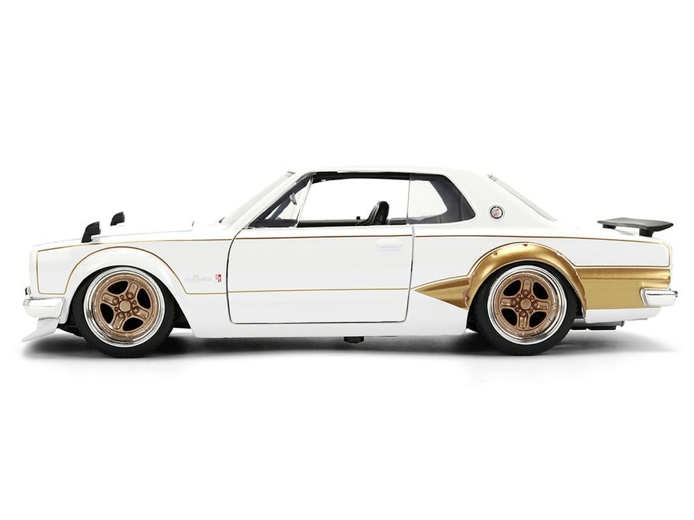 1971 Nissan Skyline 2000GT-R RHD (Right Hand Drive) White with Gold Graphics "JDM Tuners" Series 1/24 Diecast Model Car by Jada view 3