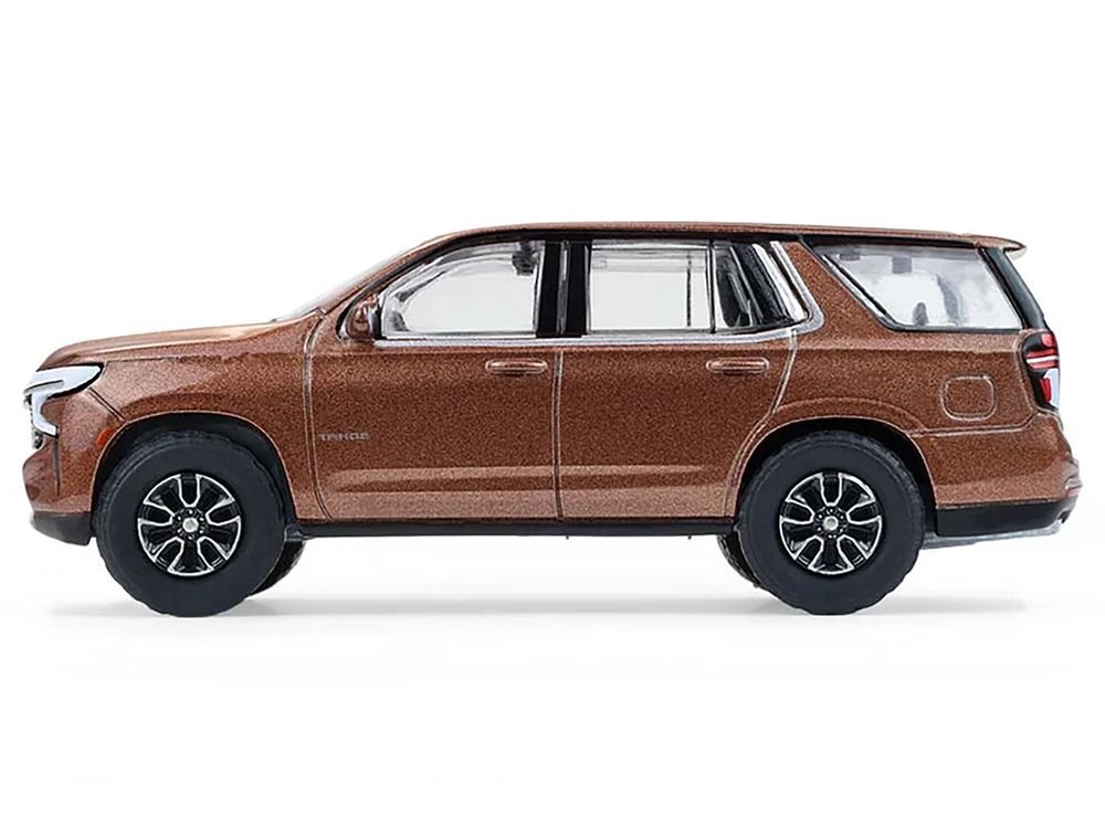 2022 Chevrolet Tahoe Auburn Metallic "Blue Collar Collection" Series 14 1/64 Diecast Model Car by Greenlight view 2