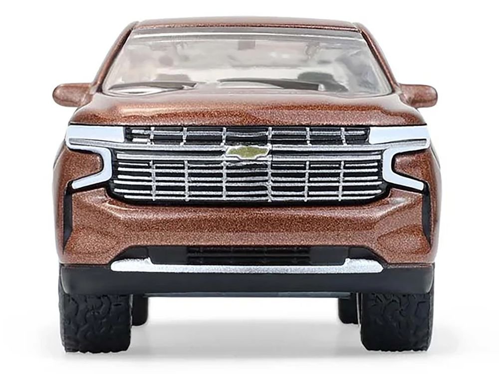 2022 Chevrolet Tahoe Auburn Metallic "Blue Collar Collection" Series 14 1/64 Diecast Model Car by Greenlight view 4