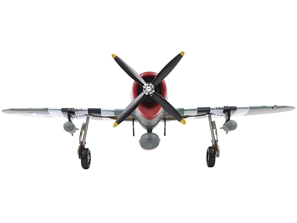 Republic P-47 Thunderbolt Fighter Aircraft "Lt. Col. Francis S. "Gabby" Gabreski" United States Army Air Forces 1/72 Diecast Model by Militaria Die Cast view 3