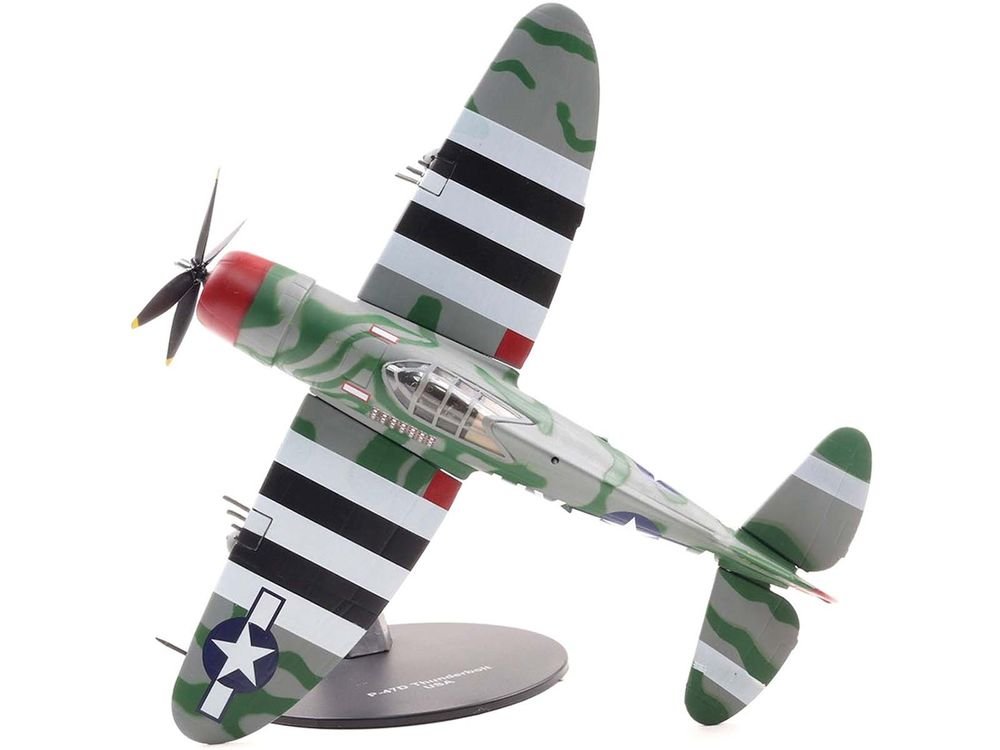 Republic P-47 Thunderbolt Fighter Aircraft "Lt. Col. Francis S. "Gabby" Gabreski" United States Army Air Forces 1/72 Diecast Model by Militaria Die Cast view 5