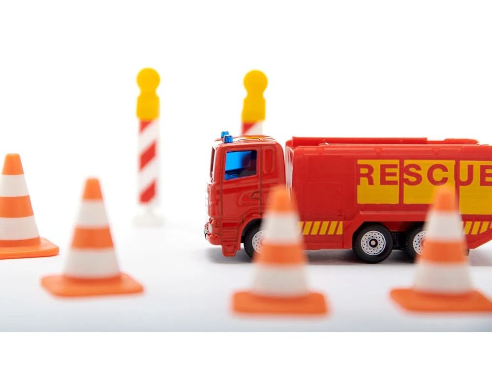 Fire Brigade 11 piece Set Diecast Models by Siku view 4