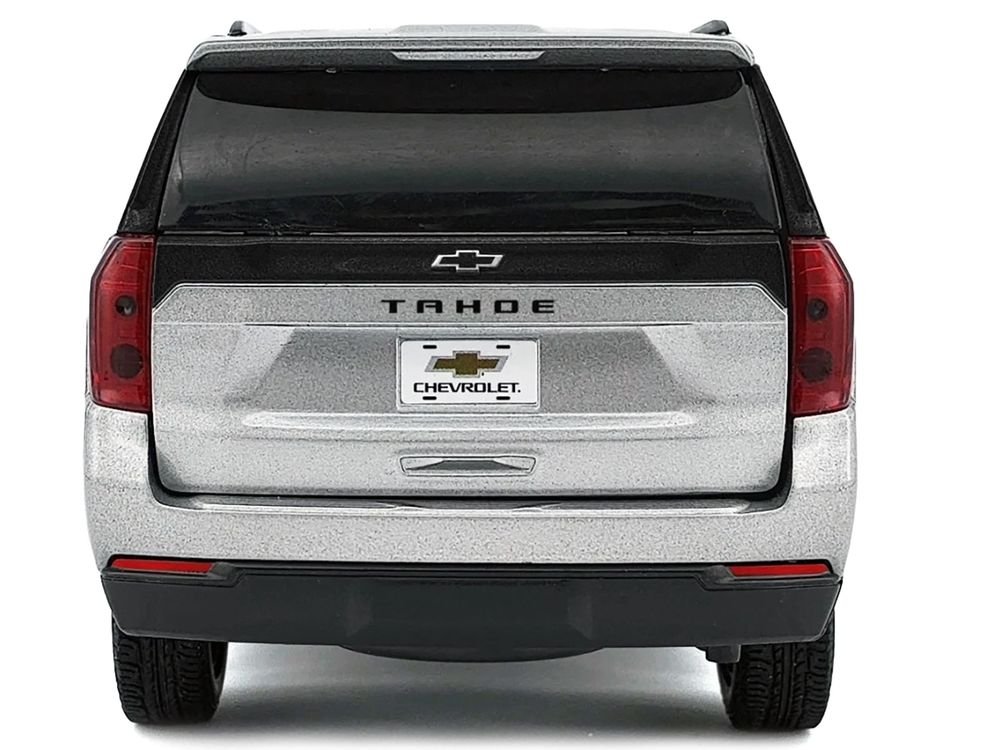 2025 Chevrolet Tahoe Z71 Gray Metallic "Timeless Legends" Series 1/24 Diecast Model Car by Motormax view 4