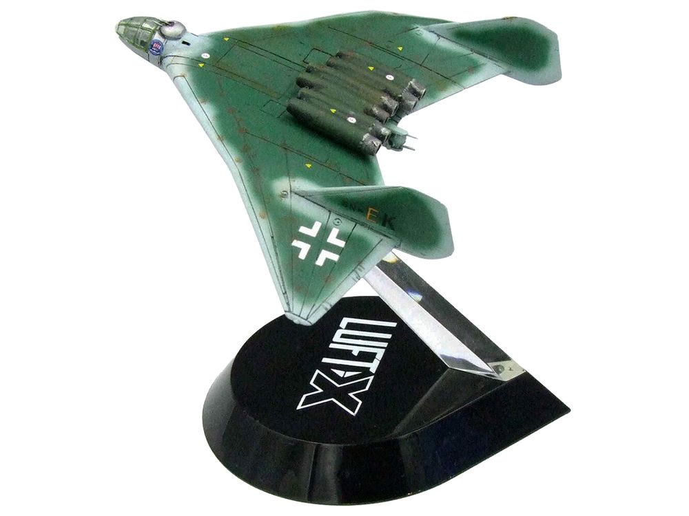 Arado E.555 Bomber Aircraft "Project Version" German Luftwaffe 1/144 Model by Luft-X view 3