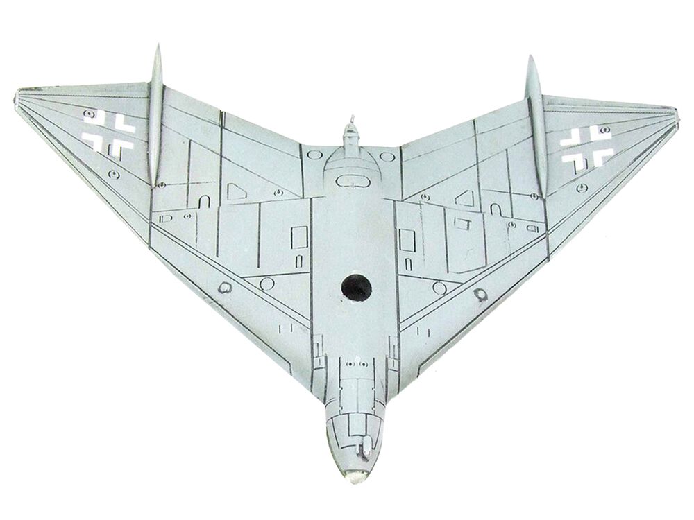 Arado E.555 Bomber Aircraft "Project Version" German Luftwaffe 1/144 Model by Luft-X view 5