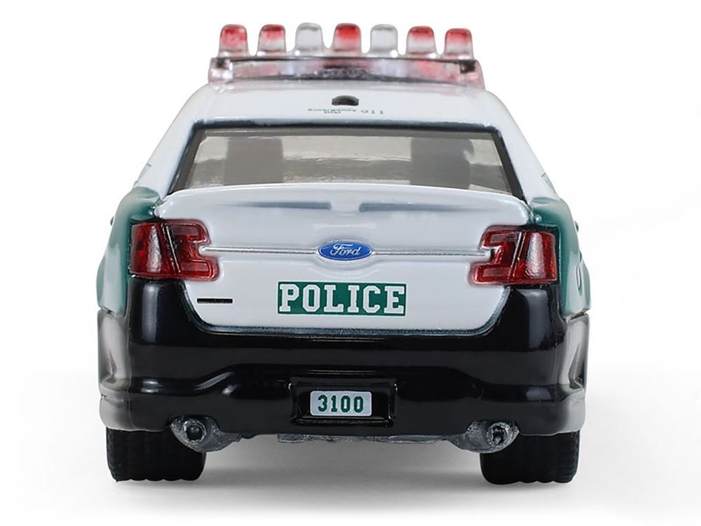 2014 Ford Taurus "New York Police Department (NYPD) Vintage Tribute Livery" Green and Black with White Top "Hot Pursuit" Series 47 1/64 Diecast Model Car by Greenlight view 3