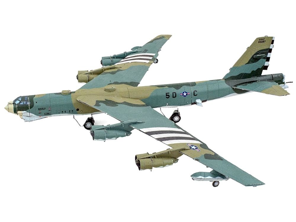 Model Kit Boeing B-52 Stratofortress Bomber Aircraft "United States Air Force" (Challenging Difficulty) Steel Model by Metal Earth view 2