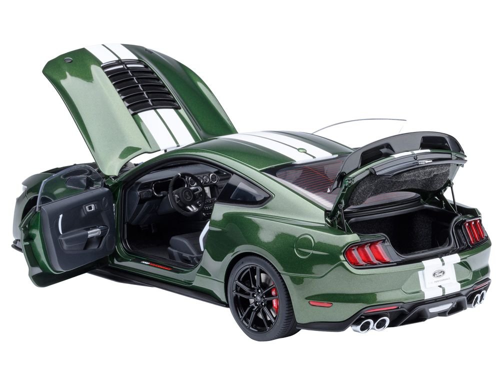 Ford Mustang Shelby GT500 Eruption Green Metallic with White Stripes 1/18 Model Car by Autoart view 2