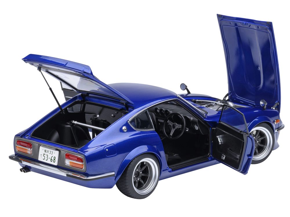 Nissan Fairlady Z RHD (Right Hand Drive) "Akuma No Z" Blue Metallic "Wangan Midnight - Comic #1 Version" Manga 1/18 Model Car by Autoart view 2