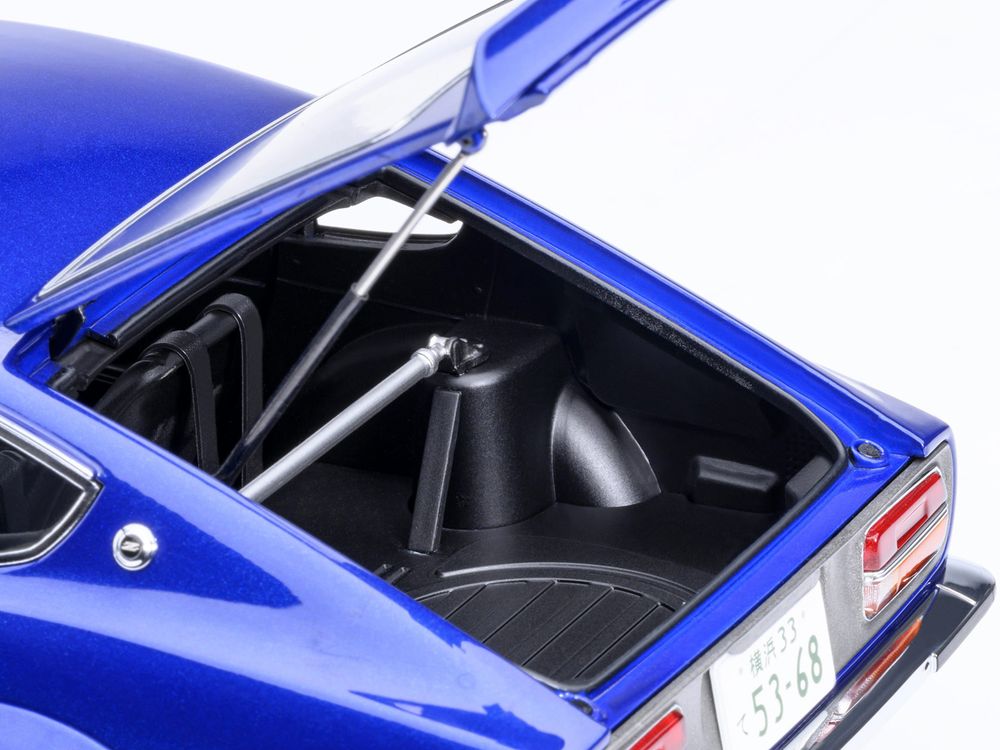 Nissan Fairlady Z RHD (Right Hand Drive) "Akuma No Z" Blue Metallic "Wangan Midnight - Comic #1 Version" Manga 1/18 Model Car by Autoart view 5