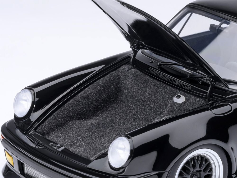 Porsche 911 (930) Turbo "Blackbird" Black "Wangan Midnight - Comic #1 Version" Manga 1/18 Model Car by Autoart view 3