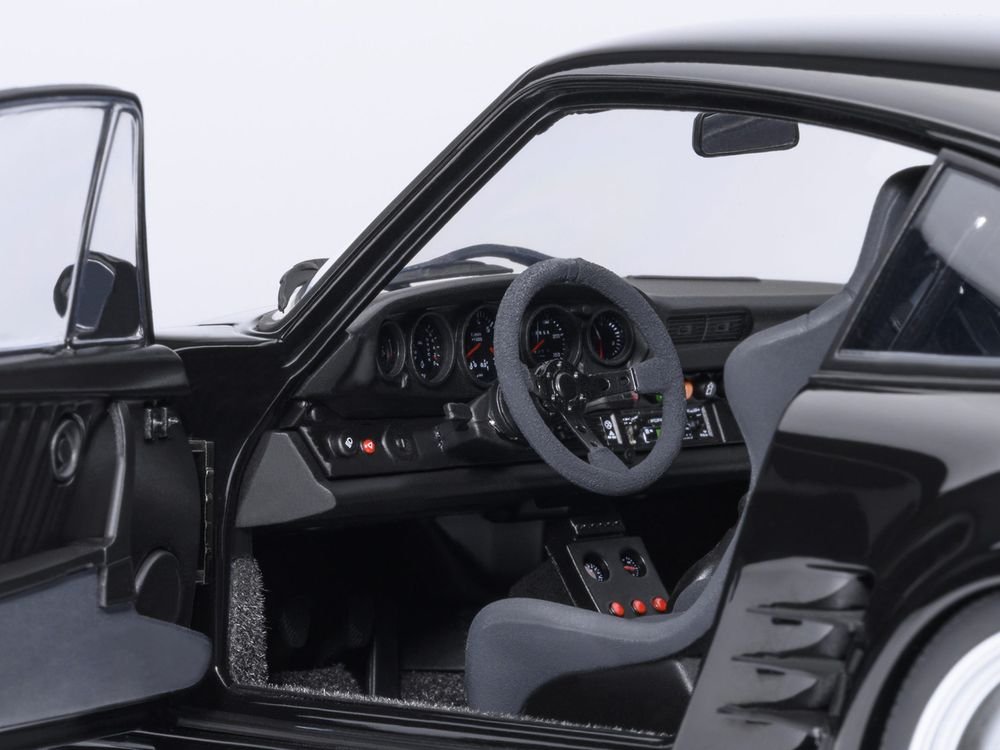 Porsche 911 (930) Turbo "Blackbird" Black "Wangan Midnight - Comic #1 Version" Manga 1/18 Model Car by Autoart view 4