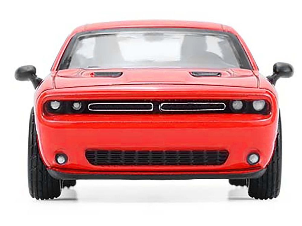 2016 Dodge Challenger RT Torred "GreenLight Muscle" Series 30 1/64 Diecast Model Car by Greenlight view 4