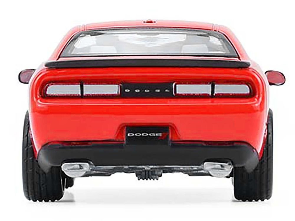 2016 Dodge Challenger RT Torred "GreenLight Muscle" Series 30 1/64 Diecast Model Car by Greenlight view 5