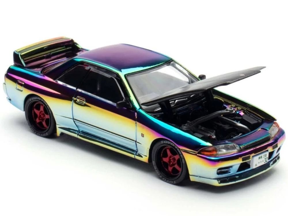 Skyline GT-R (BNR32) RHD (Right Hand Drive) Chameleon Chrome with Carbon Hood "APA XPO 2025 Exclusive 1/64 Diecast Model Car by Pop Race view 2