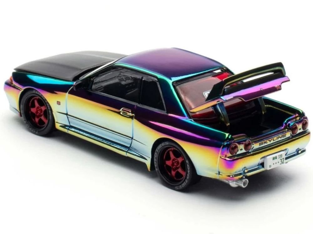 Skyline GT-R (BNR32) RHD (Right Hand Drive) Chameleon Chrome with Carbon Hood "APA XPO 2025 Exclusive 1/64 Diecast Model Car by Pop Race view 3