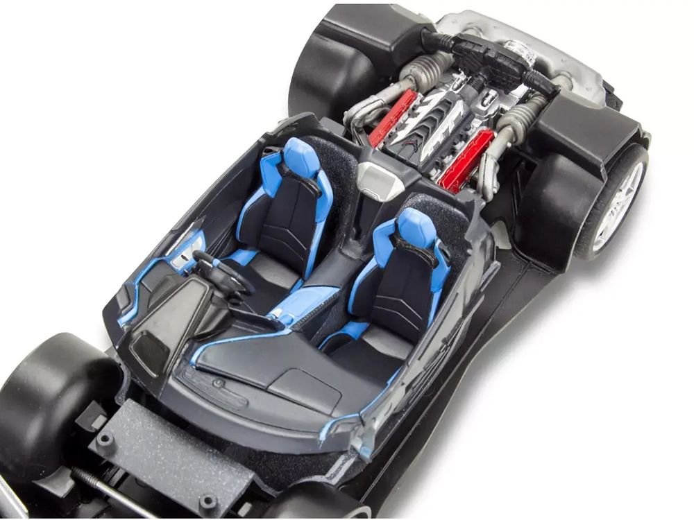 Level 4 Model Kit 2022 Chevrolet Corvette Stingray Z51 Coupe 1/25 Scale Model by Revell view 4