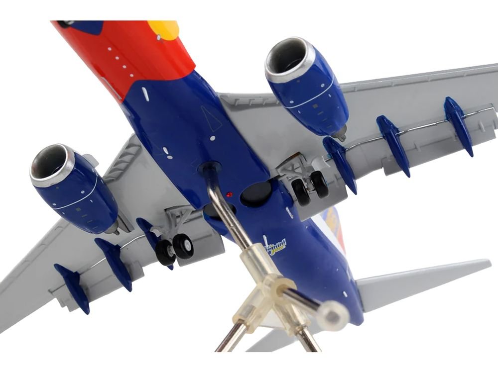 Boeing 737-700 Commercial Aircraft with Flaps Down Configuration "Southwest Airlines - Colorado One" (N230WN) White and Blue "Gemini 200" Series 1/200 Diecast Model Airplane by GeminiJets view 5