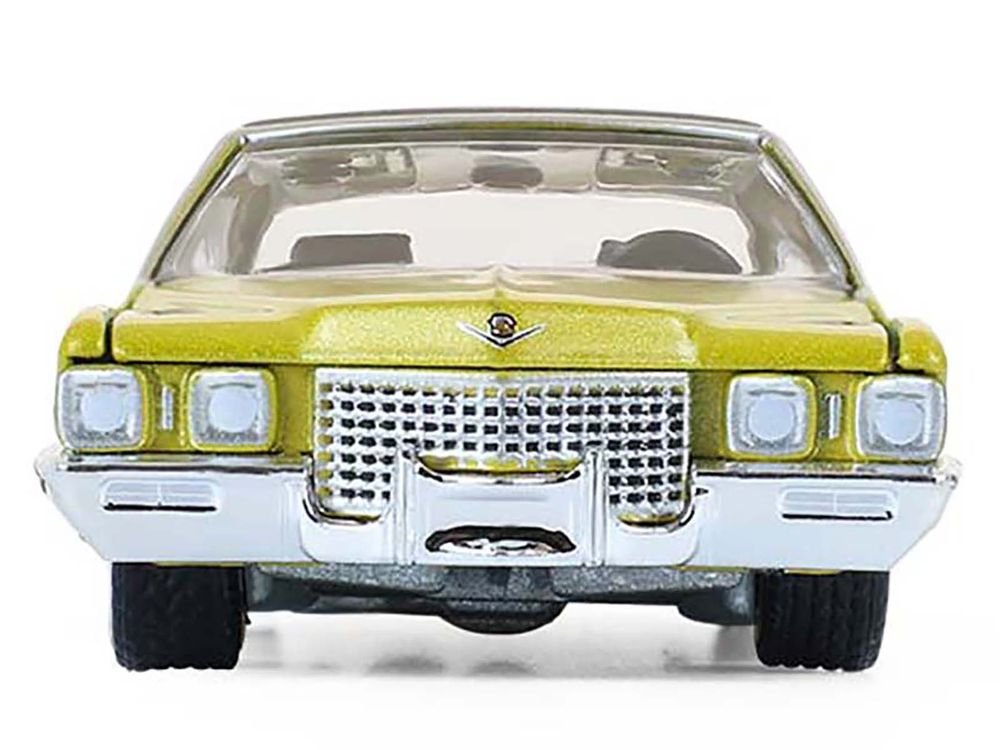1971 Cadillac Sedan Deville Lowrider Gold Metallic with Black Top "California Lowriders" Series 7 1/64 Diecast Model Car by Greenlight view 4