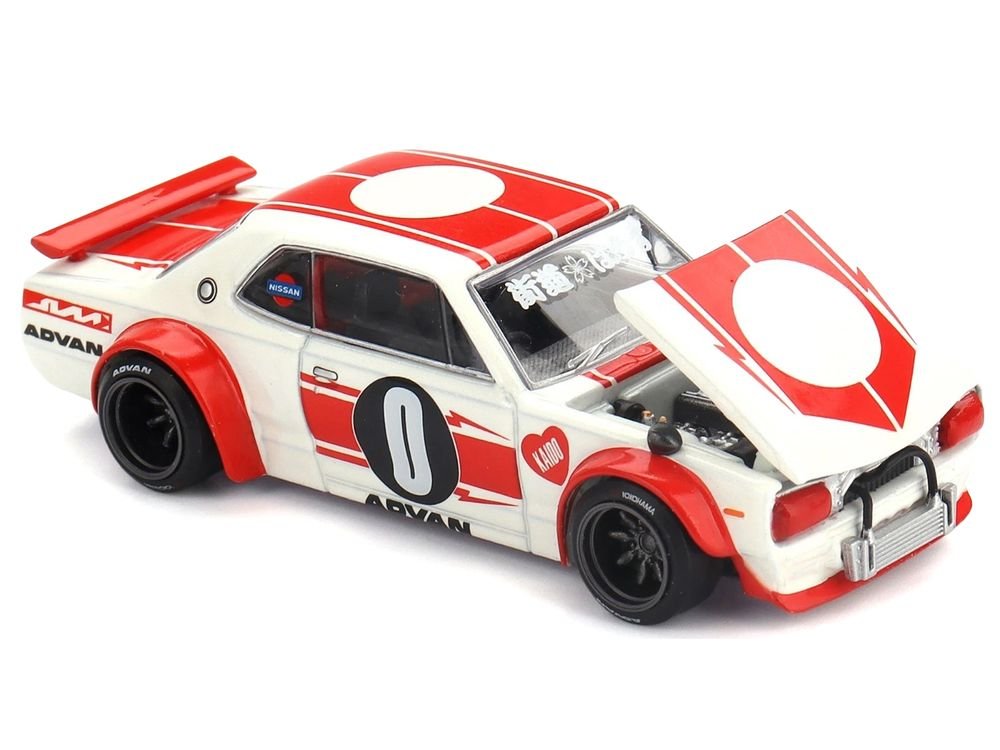 Nissan Skyline 2000GT-R (KPGC10) "Kaido Works V2" RHD (Right Hand Drive) White with Red Stripes (Designed by Jun Imai) "Kaido House" Special 1/64 Diecast Model Car by Mini GT view 2