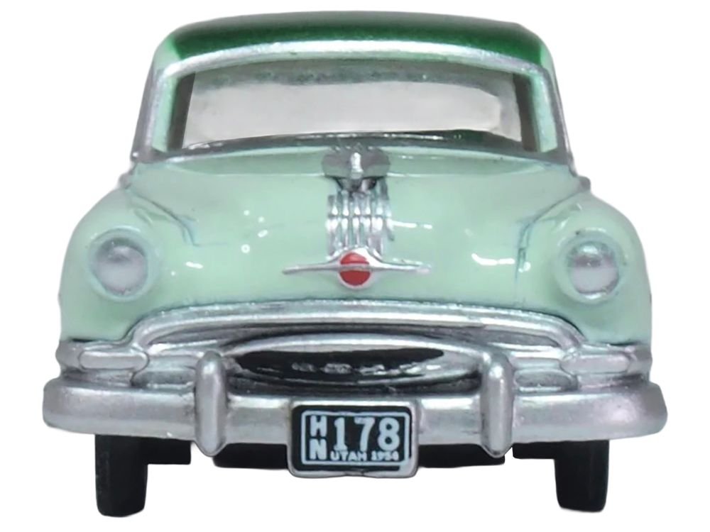 1954 Pontiac Chieftain 4 Door Shannon Green with Brookmere Green Top 1/87 (HO) Scale Diecast Model Car by Oxford Diecast view 3