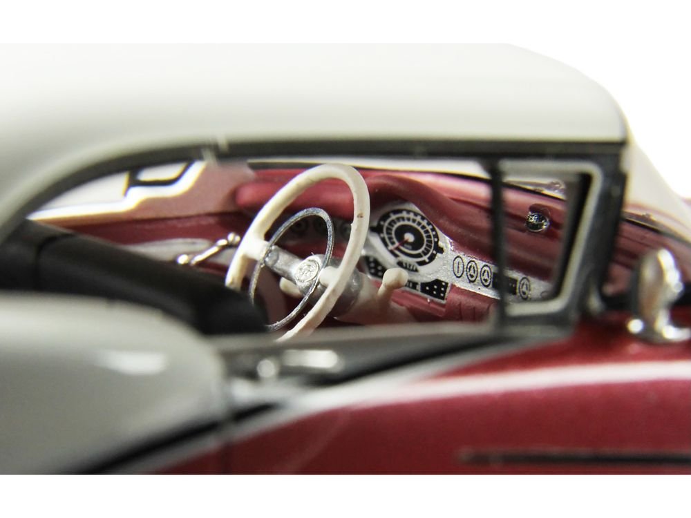1957 Oldsmobile Starfire Royal Glow Red and Alcan White Limited Edition to 200 pieces Worldwide 1/43 Model Car by Goldvarg Collection view 2
