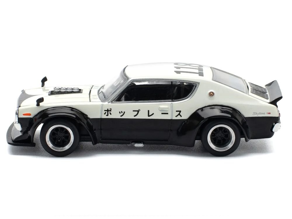 Skyline KPGC110 "Kenmeri" RHD (Right Hand Drive) "Japan National Police Agency Livery" Black and White 1/64 Diecast Model Car by Pop Race view 3