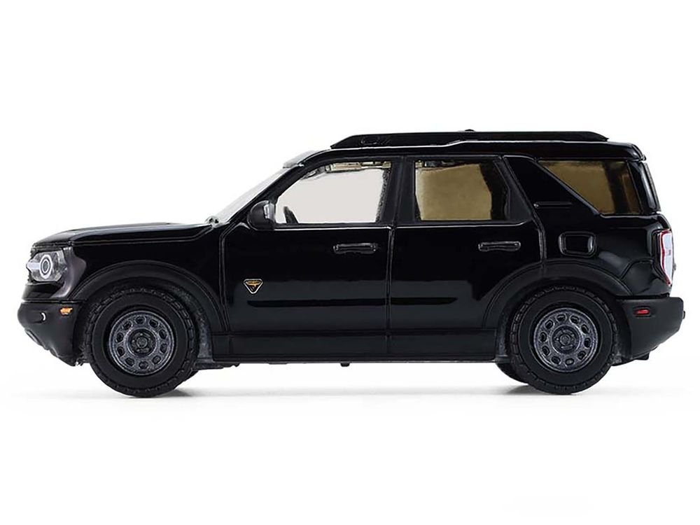 2022 Ford Bronco Sport Badlands Black "All Terrain" Series 17 1/64 Diecast Model Car by Greenlight view 2