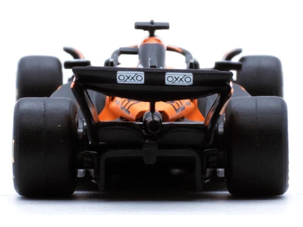 McLaren MCL39 #81 Oscar Piastri Formula One F1 "Australian GP" (2025) "Formula Racing" Series 1/64 Diecast Model Car by Bburago view 3