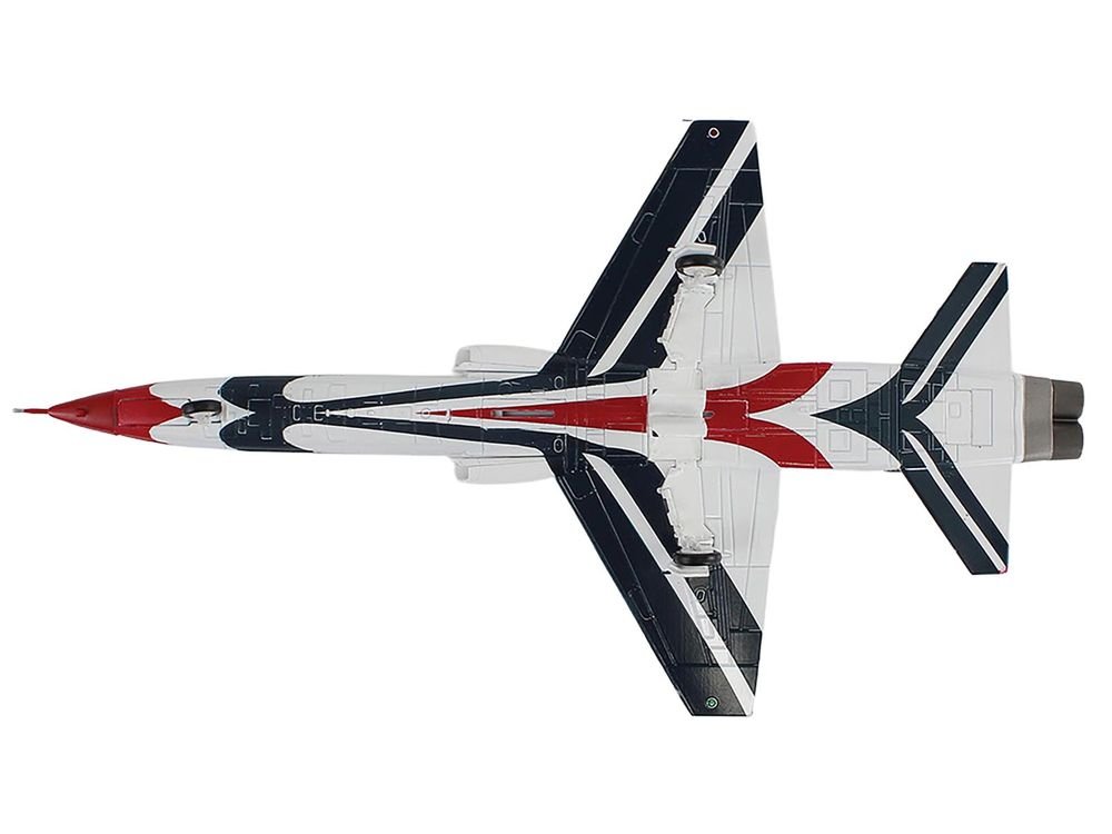 Northrop T-38 NASA Aircraft "#1 Thunderbirds Bicentennial Scheme" (1976) United States Air Force "Air Power Series" 1/72 Diecast Model by Hobby Master view 5