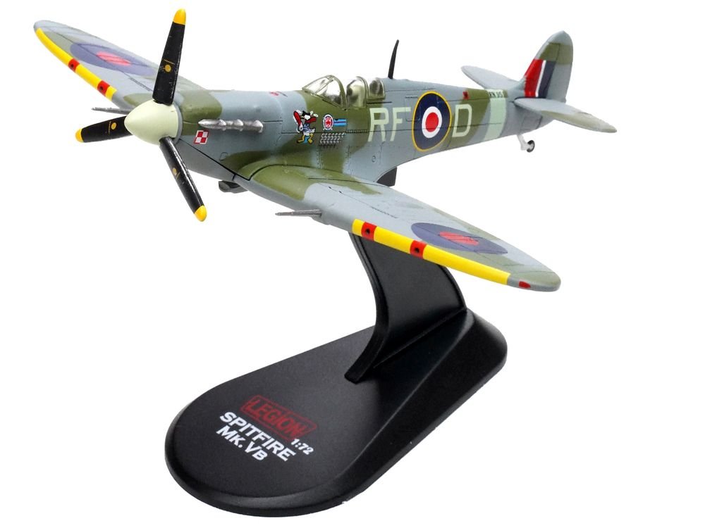 Supermarine Spitfire Mk Vb Fighter Aircraft "EN951 Ace Jan Zumbach No. 303 Polish Kosciuszko Squadron" (1943) Royal Air Force 1/72 Diecast Model by Legion view 4