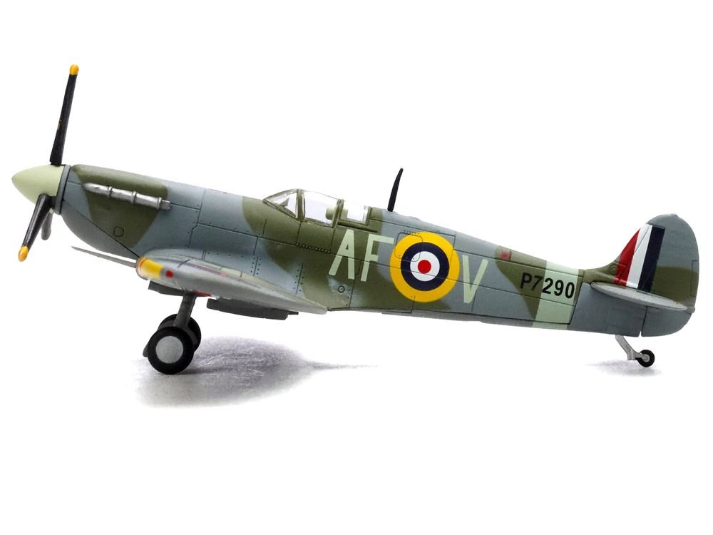 Supermarine Spitfire Mk IIa Fighter Aircraft "P7290 Air Fighting Development Unit RAF Duxford" (1942) Royal Air Force 1/72 Diecast Model by Legion view 2